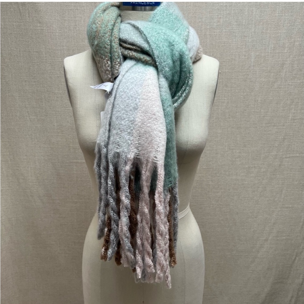 NWT Laundry by Design Large Winter Scarf - Picture 3 of 6